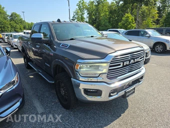 2020 Ram 2500 Laramie Crew Cab Medium Bed - miniatura 3
