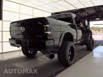 2020 Ram 2500 Laramie Crew Cab Medium Bed - miniatura 4