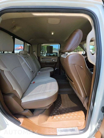 2020 Ram 2500 Laramie Crew Cab Medium Bed - miniatura 16