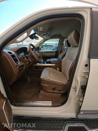 2020 Ram 2500 Laramie Crew Cab Medium Bed - miniatura 6