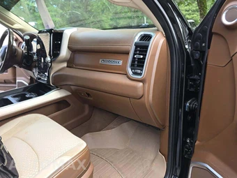 2020 Ram 2500 Laramie Crew Cab Medium Bed - miniatura 19