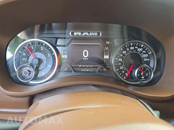 2020 Ram 2500 Laramie Crew Cab Medium Bed - miniatura 9