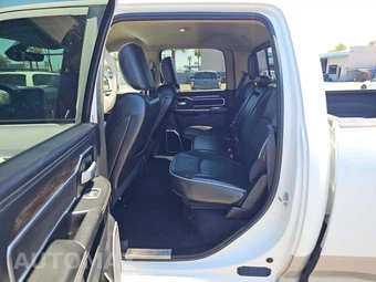 2020 Ram 2500 Laramie Crew Cab Medium Bed - miniatura 10