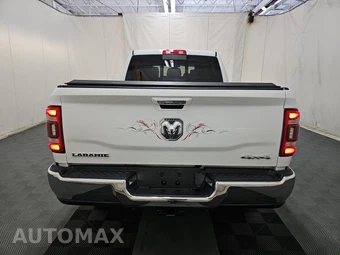 2020 Ram 2500 Laramie Extended Crew Cab Medium Bed - miniatura 5