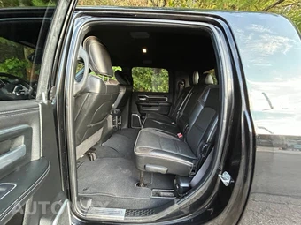 2020 Ram 2500 Laramie Extended Crew Cab Medium Bed - miniatura 11