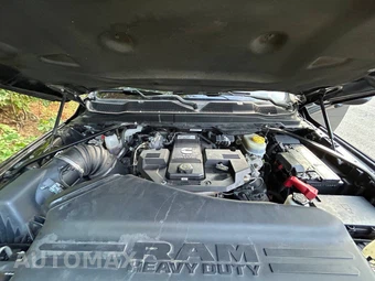 2020 Ram 2500 Laramie Extended Crew Cab Medium Bed - miniatura 18