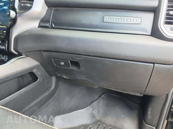 2020 Ram 2500 Laramie Extended Crew Cab Medium Bed – miniatura 19