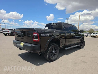2020 Ram 2500 Laramie Extended Crew Cab Medium Bed – miniatura 3