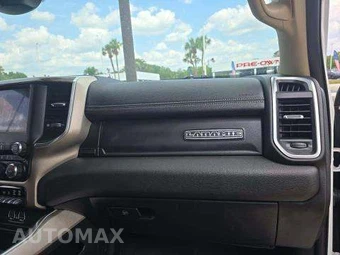 2020 Ram 2500 Laramie Extended Crew Cab Medium Bed - miniatura 19