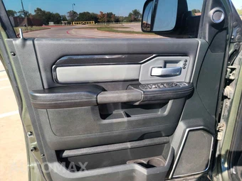 2020 Ram 2500 Power Wagon Crew Cab Medium Bed - miniatura 25