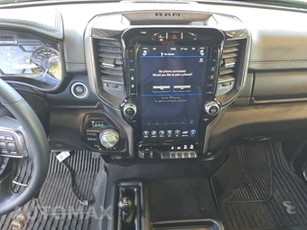 2020 Ram 2500 Power Wagon Crew Cab Medium Bed - miniatura 11