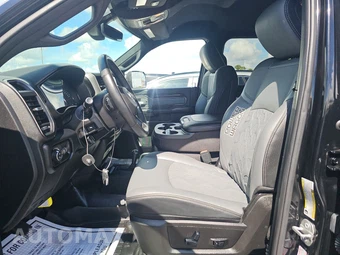 2020 Ram 2500 Power Wagon Crew Cab Medium Bed - miniatura 7