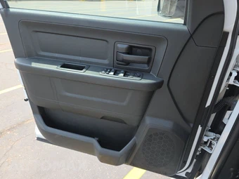 2020 Ram 2500 Tradesman Crew Cab Medium Bed - miniatura 9