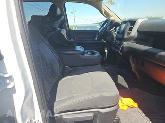 2020 Ram 2500 Tradesman Crew Cab Medium Bed - miniatura 8