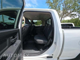 2020 Ram 2500 Tradesman Crew Cab Medium Bed - miniatura 13