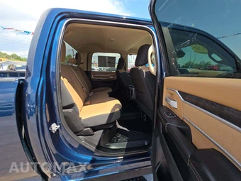 2020 Ram 3500 Big Horn Crew Cab Long Bed DRW - miniatura 13