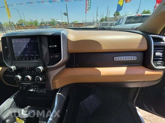2020 Ram 3500 Big Horn Crew Cab Long Bed DRW - miniatura 16