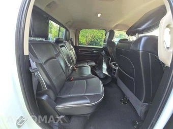 2020 Ram 3500 Cab Chassis Laramie Crew Cab DRW – miniatura 15
