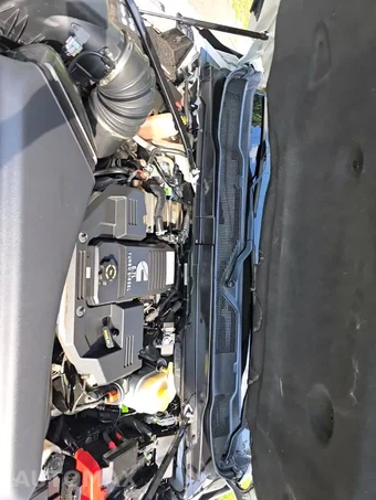 2020 Ram 3500 Cab Chassis Laramie Crew Cab DRW – miniatura 22