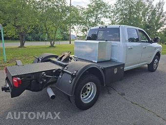 2020 Ram 3500 Cab Chassis Laramie Crew Cab DRW – miniatura 3