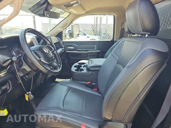 2020 Ram 3500 Cab Chassis SLT Regular Cab DRW – miniatura 7