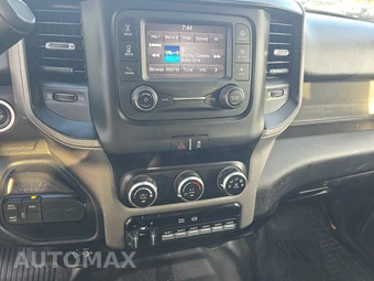 2020 Ram 3500 Cab Chassis Tradesman Crew Cab DRW - miniatura 11