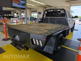 2020 Ram 3500 Cab Chassis Tradesman Crew Cab DRW – miniatura 4