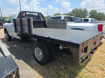 2020 Ram 3500 Cab Chassis Tradesman Regular Cab DRW - miniatura 2