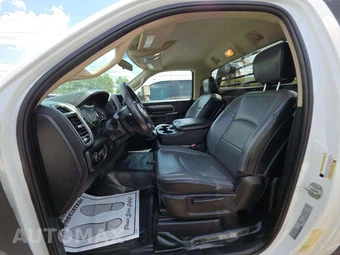 2020 Ram 3500 Cab Chassis Tradesman Regular Cab DRW - miniatura 6