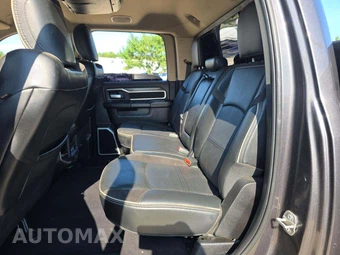 2020 Ram 3500 Laramie Crew Cab Long Bed DRW - miniatura 13