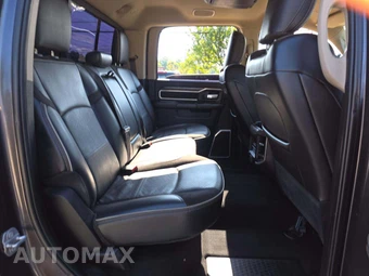 2020 Ram 3500 Laramie Crew Cab Long Bed DRW - miniatura 16