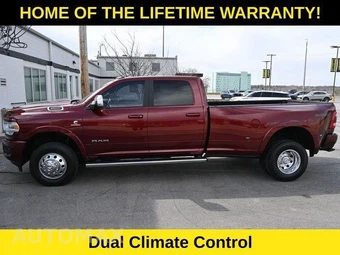 2020 Ram 3500 Laramie Crew Cab Long Bed DRW - miniatura 14