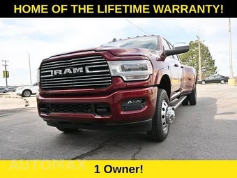 2020 Ram 3500 Laramie Crew Cab Long Bed DRW - miniatura 2