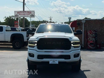 2020 Ram 3500 Laramie Crew Cab Long Bed DRW - miniatura 2