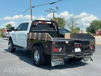 2020 Ram 3500 Laramie Crew Cab Long Bed DRW - miniatura 6