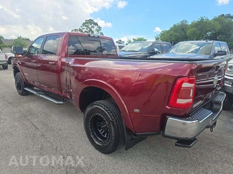 2020 Ram 3500 Laramie Crew Cab Long Bed DRW - miniatura 2