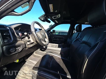 2020 Ram 3500 Limited Crew Cab Long Bed – miniatura 7