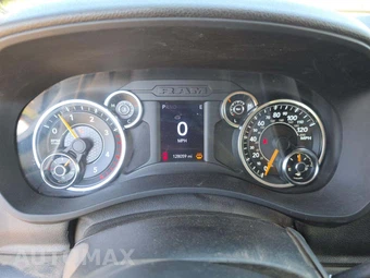 2020 Ram 3500 Tradesman Crew Cab Long Bed - miniatura 6