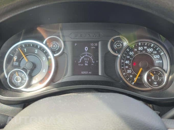 2020 Ram 3500 Tradesman Crew Cab Long Bed - miniatura 6