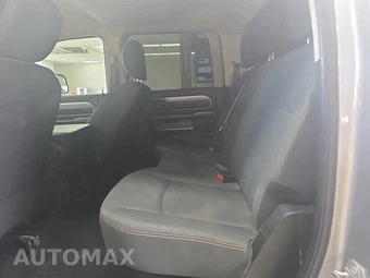2020 Ram 3500 Tradesman Crew Cab Medium Bed - miniatura 10