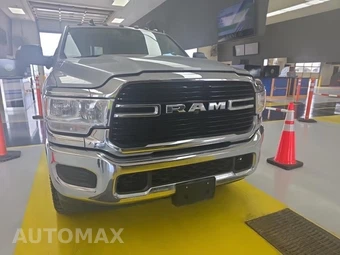 2020 Ram 3500 Tradesman Crew Cab Medium Bed - miniatura 2