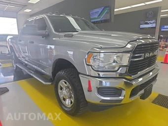 2020 Ram 3500 Tradesman Crew Cab Medium Bed - miniatura 3