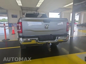 2020 Ram 3500 Tradesman Crew Cab Medium Bed - miniatura 5