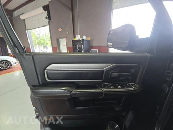 2020 Ram 3500 Tradesman Crew Cab Medium Bed - miniatura 9