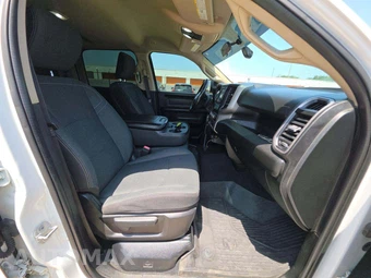2020 Ram 3500 Tradesman Crew Cab Medium Bed - miniatura 15
