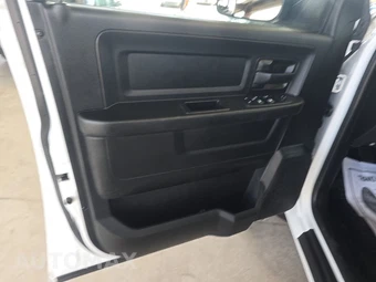2020 Ram 4500 Cab Chassis Tradesman Crew Cab DRW - miniatura 9