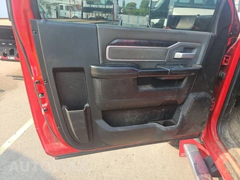 2020 Ram 5500 Cab Chassis SLT Regular Cab DRW - miniatura 9