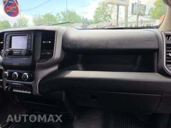2020 Ram 5500 Cab Chassis Tradesman Crew Cab DRW – miniatura 18