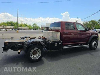 2020 Ram 5500 Cab Chassis Tradesman Crew Cab DRW – miniatura 4