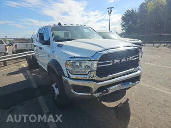 2020 Ram 5500 Cab Chassis Tradesman Crew Cab DRW – miniatura 3